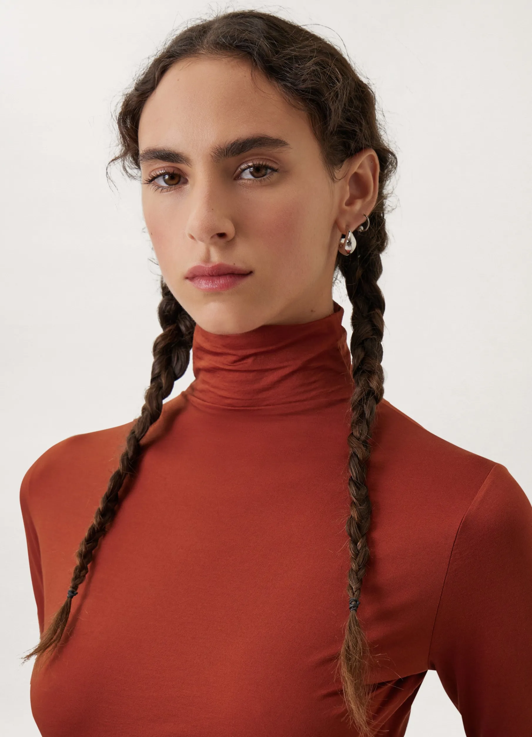 Twisted Second Skin High Neck