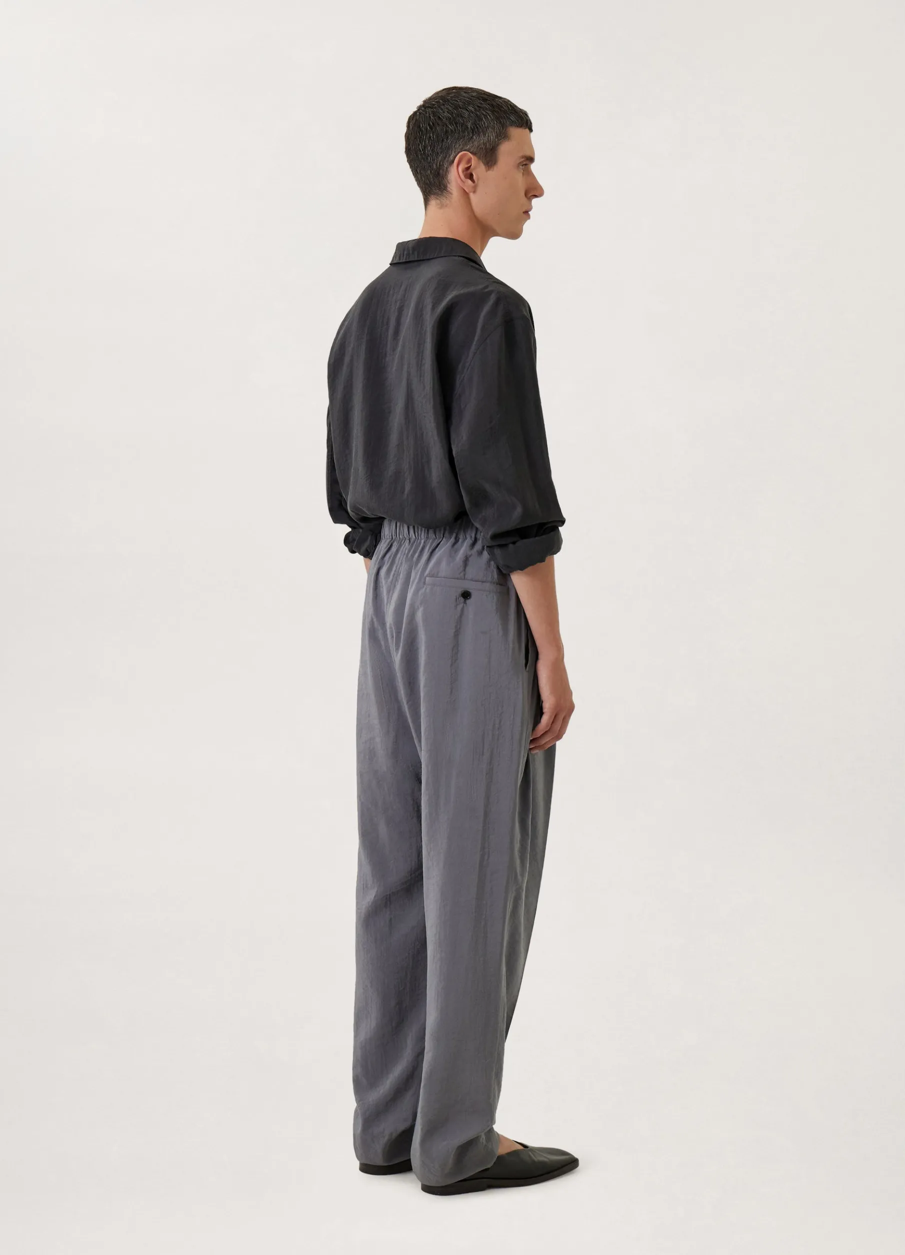 Pleated Relaxed Pants