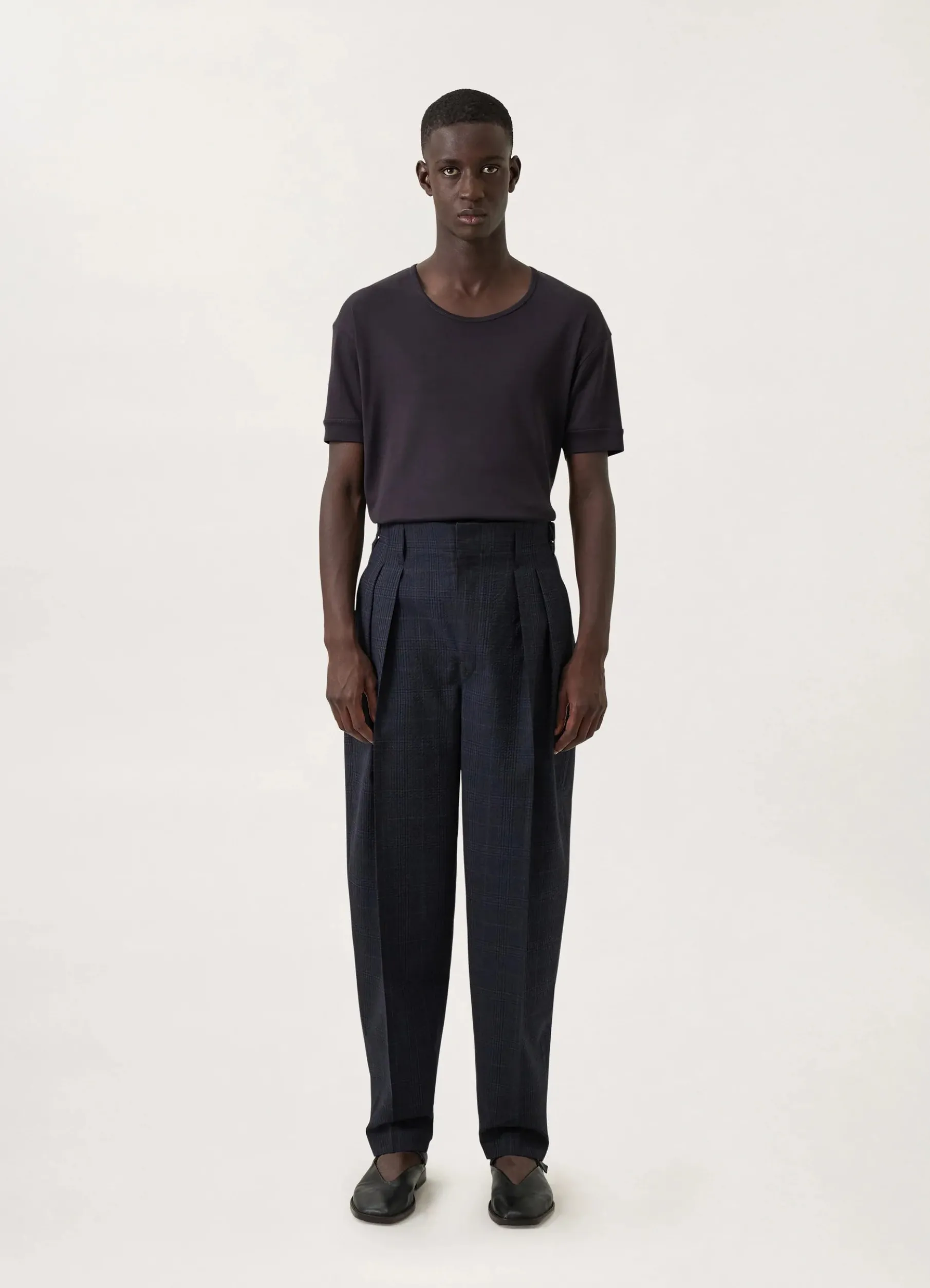 Pleated Tapered Pants