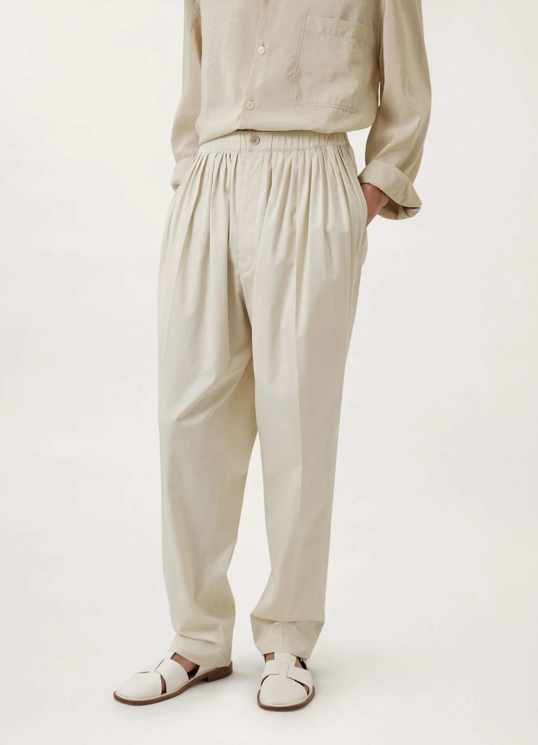Pleated Relaxed Pants