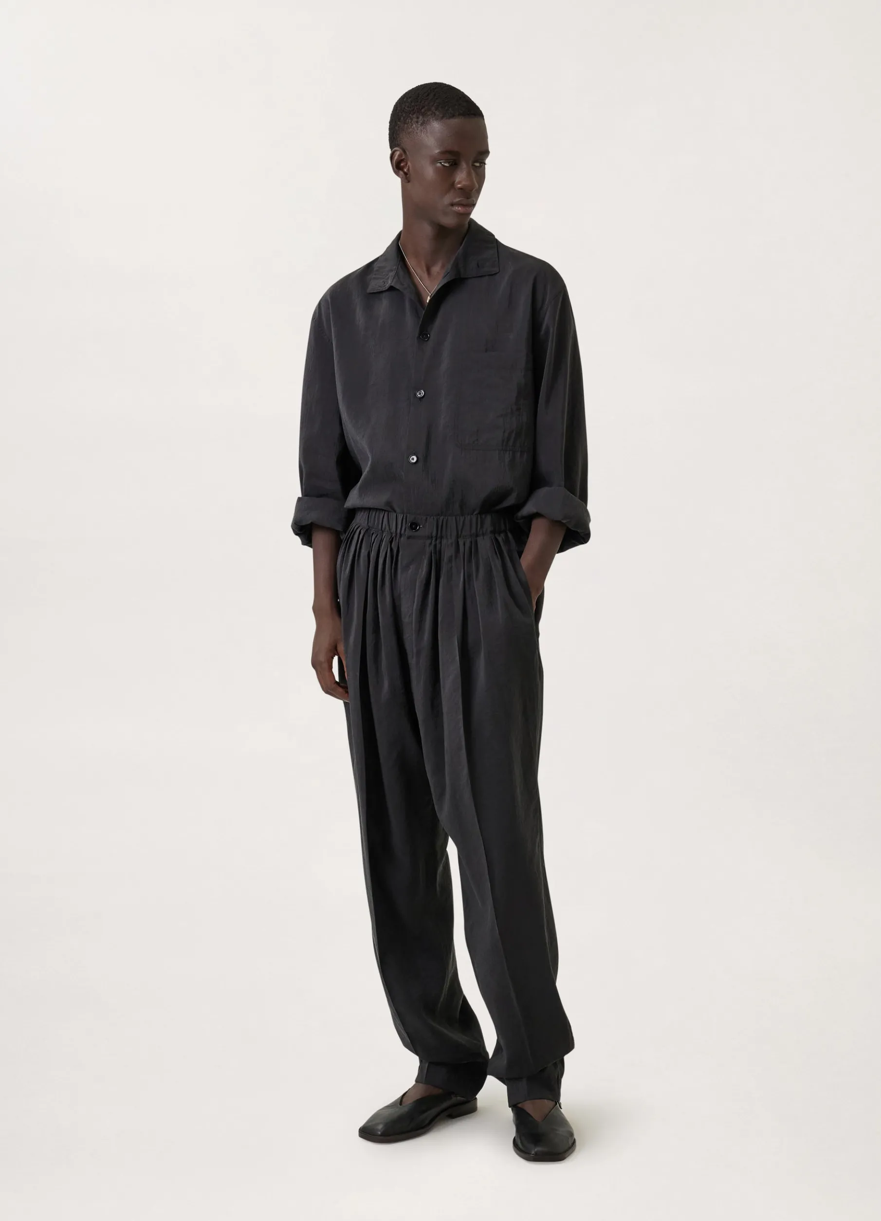 Pleated Relaxed Pants